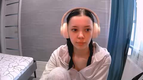 Snapshot of anabelhayre chatting on October 17, 8:17 am Anabel online show from October 17, 8:17 am