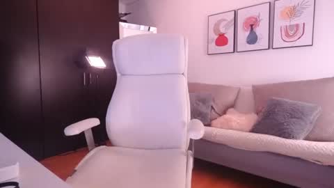 IG Soyanah  online show from November 11, 9:56 pm