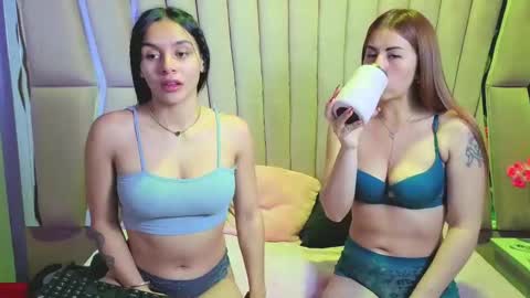 AbbyAndAntonela online show from December 3, 1:46 pm