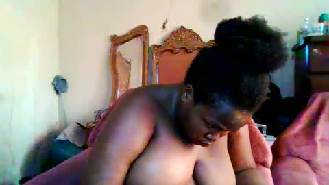 analslut1987 online show from March 5, 5:07 am