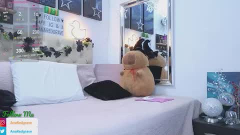 Anastasia Redgrave online show from November 17, 8:15 am