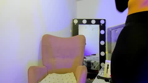 ana online show from January 12, 2:44 pm