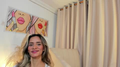 Ana online show from April 25, 7:44 pm