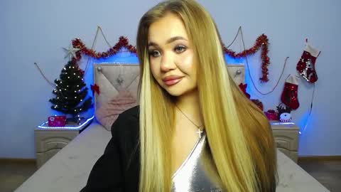 anastacyyellig online show from January 4, 8:06 am