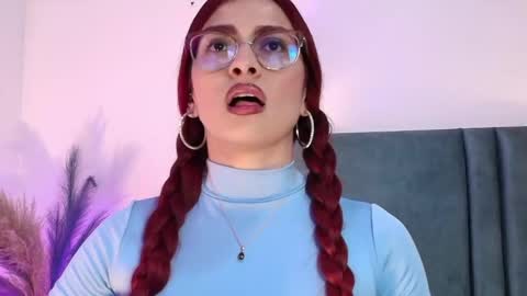 Andra Cyrus online show from October 3, 5:51 pm