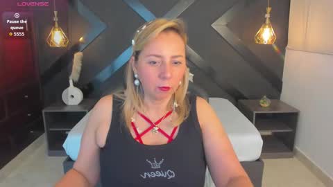 A N D R E online show from February 5, 2:25 am