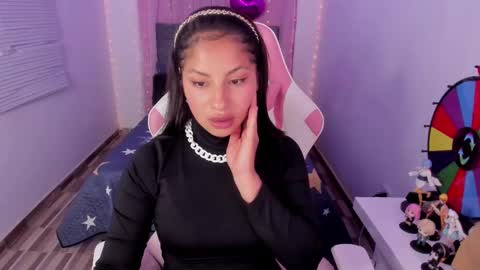 Snapshot of andrea_kinky chatting on March 11, 11:04 pm andrea_kinky online show from March 11, 11:04 pm