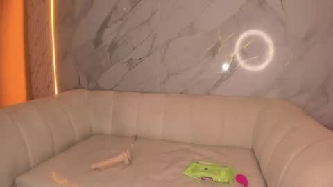 andrea_tasty_tf online show from April 15, 7:58 pm