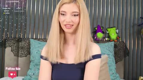 Anelie online show from October 27, 5:47 am