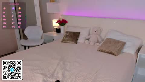 Anelly online show from April 24, 12:30 pm