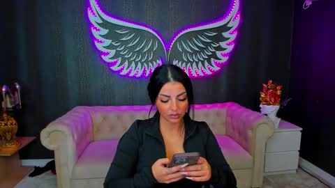 Anne online show from October 12, 5:48 pm