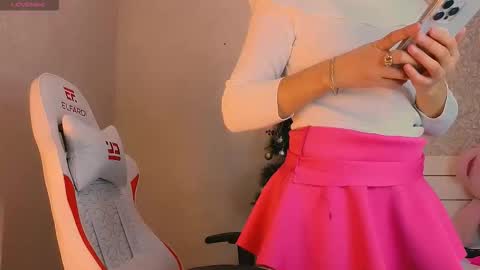 angel_asia_ online show from January 7, 11:57 am