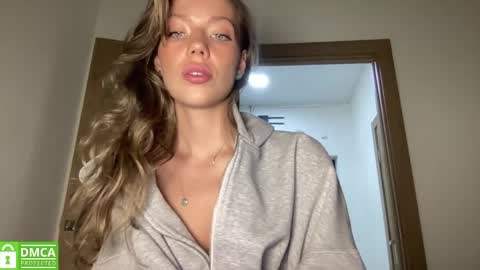 Greetings  Jess online show from April 5, 11:09 am