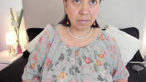 angel_velvet_ online show from March 31, 8:09 pm