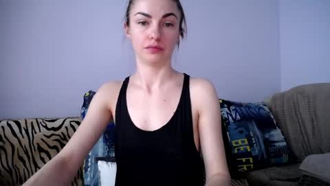 Zoe online show from April 1, 11:00 am