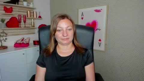 Angela online show from July 22, 11:00 am