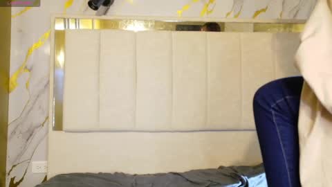 angel online show from April 15, 2:28 pm