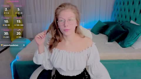 Ksenia online show from November 4, 3:06 pm