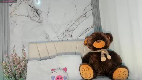 Carolina online show from October 4, 1:00 am