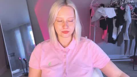 Cutie online show from August 3, 12:33 pm