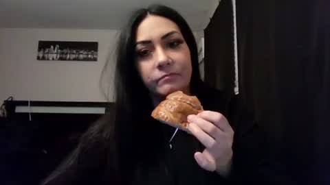 Angel Marie online show from February 1, 2:10 am