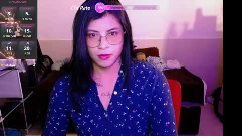 Snapshot of angelswhithe chatting on February 19, 7:05 pm angels online show from February 19, 7:05 pm