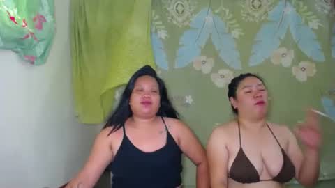 angelxmills online show from March 28, 2:11 am