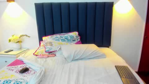 angyrios online show from February 7, 8:45 pm