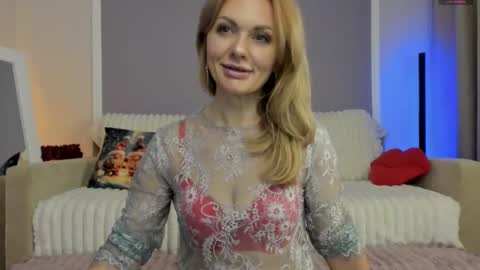 Anita online show from March 7, 10:39 pm