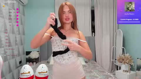 Anita online show from December 4, 6:08 pm