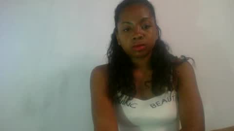 anitah01 online show from January 3, 5:50 am