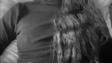 Anje online show from April 12, 11:57 am