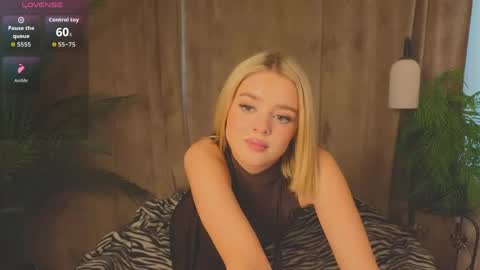 Anna online show from April 23, 12:29 pm