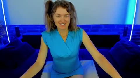 Snapshot of annabel_xxx chatting on October 11, 5:45 am Annabel online show from October 11, 5:45 am