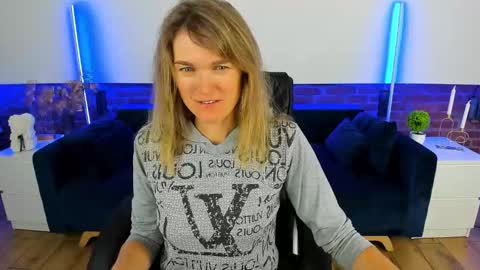 Snapshot of annabel_xxx chatting on September 20, 5:50 am Annabel online show from September 20, 5:50 am