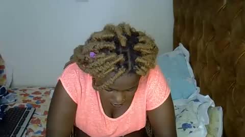 Snapshot of annabellapretty chatting on February 14, 4:58 am annabellapretty online show from February 14, 4:58 am