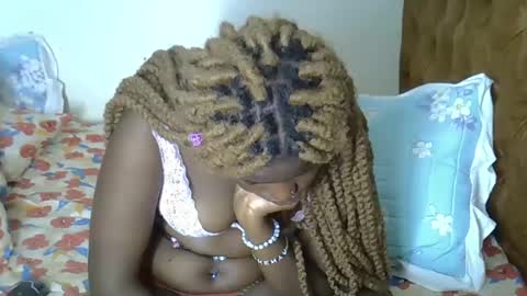 Snapshot of annabellapretty chatting on February 16, 9:48 pm annabellapretty online show from February 16, 9:48 pm