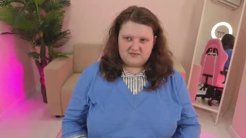 Snapshot of annaconda_wow chatting on October 13, 5:15 pm annaconda_wow online show from October 13, 5:15 pm