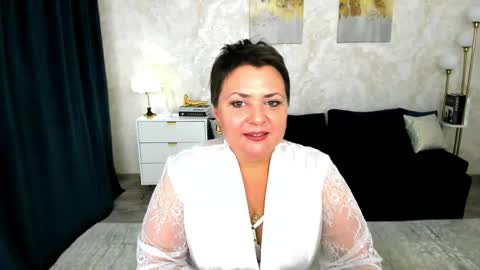 annacorlane online show from June 6, 4:41 am