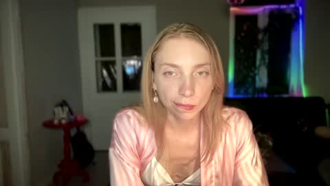 Anna Darko online show from August 6, 10:39 pm