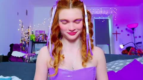 Anna online show from April 22, 5:37 am