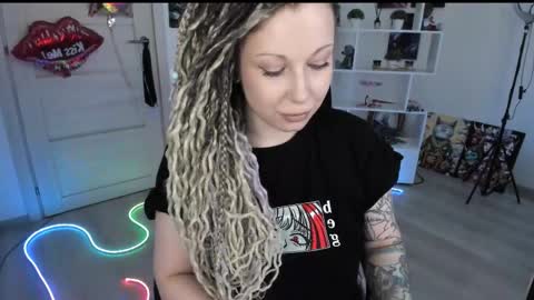 Anna online show from April 18, 8:50 am