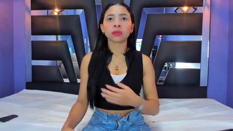 Snapshot of anne_brown1 chatting on September 27, 7:32 pm Anne online show from September 27, 7:32 pm
