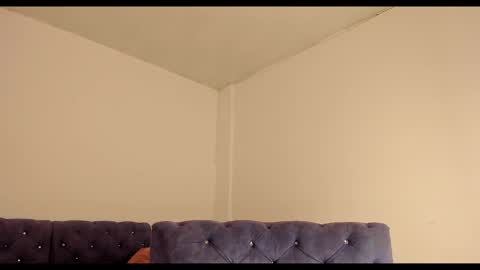 annelis_om online show from April 9, 2:55 pm