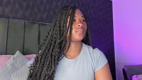 Snapshot of anneth__m chatting on December 14, 7:46 pm Anneth online show from December 14, 7:46 pm