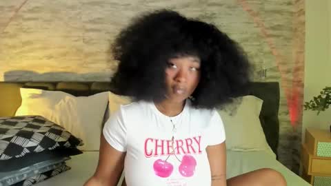 Snapshot of anneth__m chatting on September 13, 8:06 pm Anneth online show from September 13, 8:06 pm