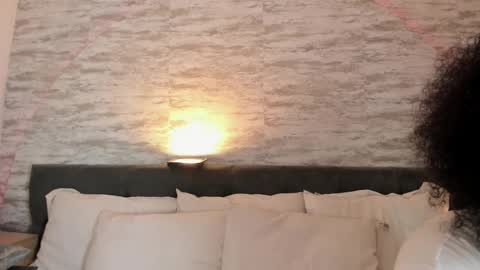 Snapshot of anneth__m chatting on October 20, 7:39 pm Anneth online show from October 20, 7:39 pm