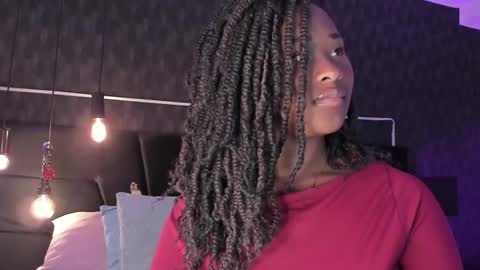 Snapshot of anneth__m chatting on February 24, 7:52 pm Anneth online show from February 24, 7:52 pm