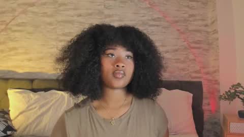 Snapshot of anneth__m chatting on September 15, 7:32 pm Anneth online show from September 15, 7:32 pm