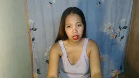 Snapshot of anney_slut chatting on October 13, 12:46 am anney online show from October 13, 12:46 am